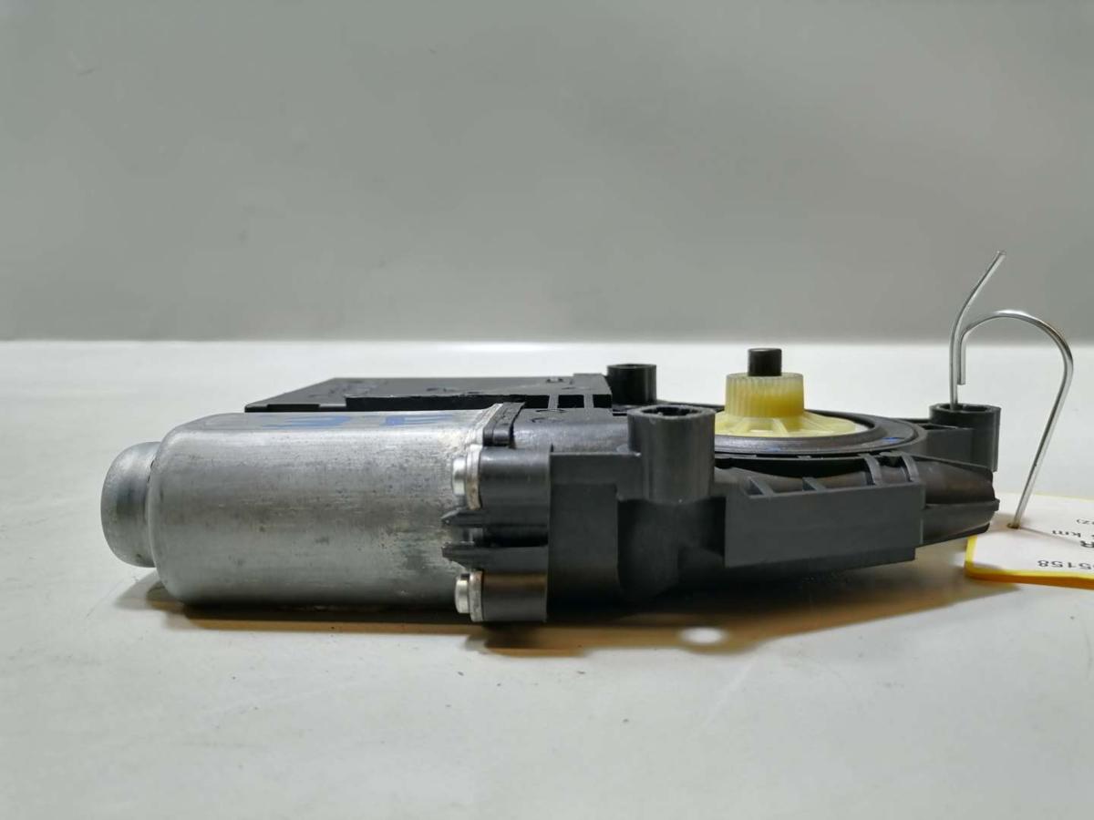 Skoda Octavia 2 1Z original Fensterhebermotor vorn rechts Bj.2013
